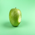 Waarom zeggen we 'de appel valt niet ver van de boom' en wat betekent het?